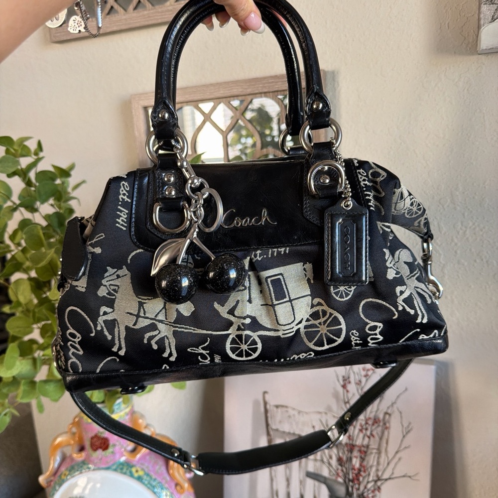 Coach Ashley horse and carriage convertible strap Satchel